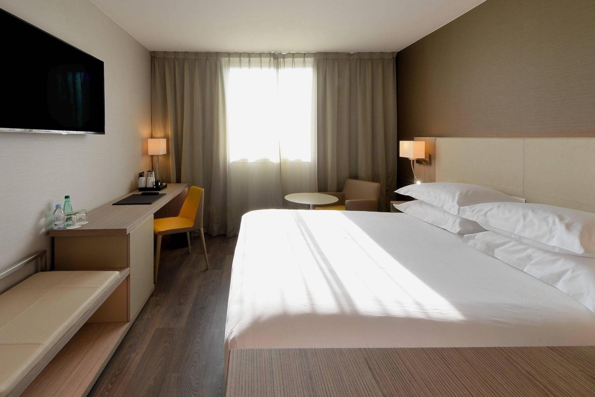 Ac Hotel By Marriott Marseille Prado Velodrome Zewnętrze zdjęcie